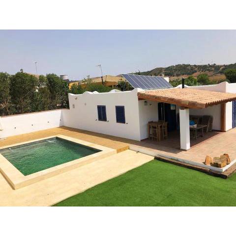 3 bedrooms house with shared pool enclosed garden and wifi at Montecote 5 km away from the beach