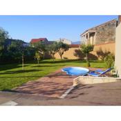 4 bedrooms house at Esteiro 53 m away from the beach with enclosed garden and wifi