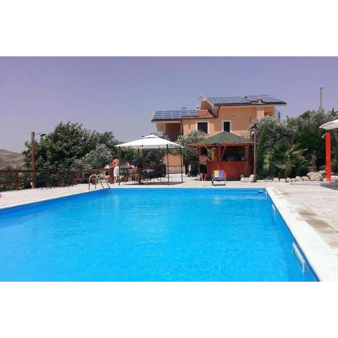 5 bedrooms villa with private pool furnished garden and wifi at Bompensiere