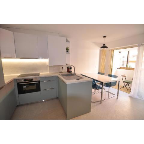 Albert 1er · Chic One-Bedroom Apartment with Parking - StayInAntibes