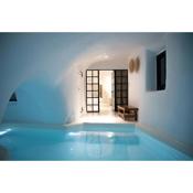 Aleria Luxury Cave Santorini