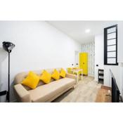 Apartamento amarillo en Atocha