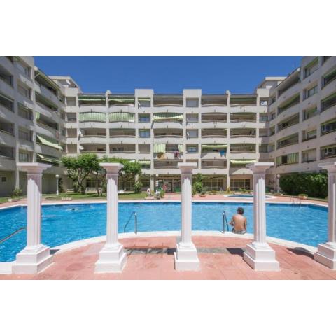 Apartamento Salou con piscina