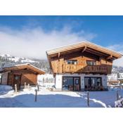 Apartment in Wald im Pinzgau with a carport