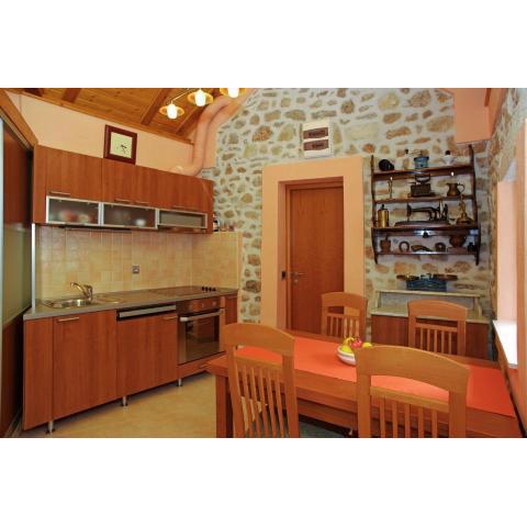 Apartment Menego A2 BOL-CENTER, Croatia