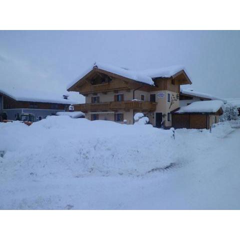 Apartment with Ski Storage Balcony Parking Seating Area