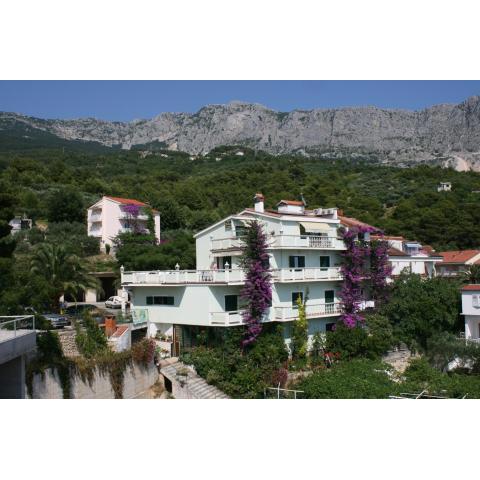 Apartments and rooms with parking space Podgora, Makarska - 6706