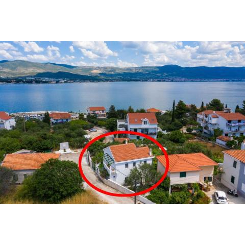 Apartments by the sea Arbanija, Ciovo - 11789