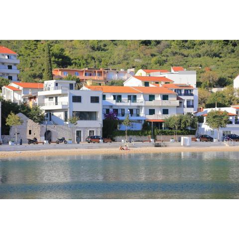 Apartments by the sea Igrane, Makarska - 6653