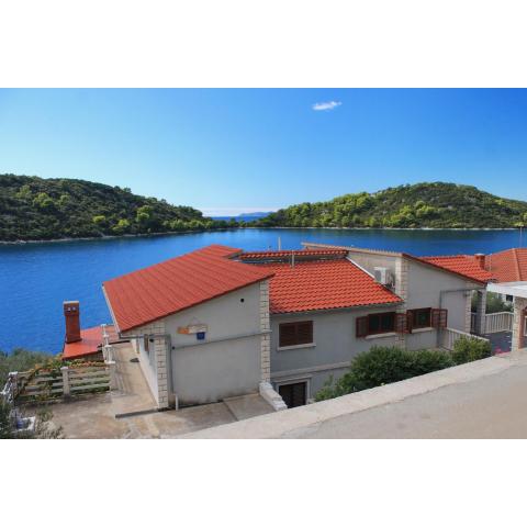 Apartments by the sea Karbuni, Korcula - 9308