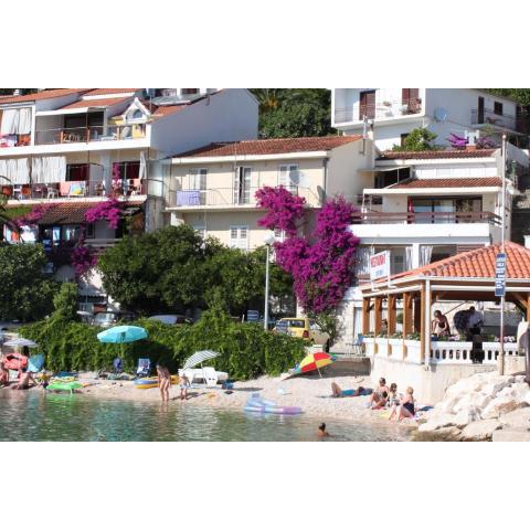 Apartments by the sea Podgora, Makarska - 6787