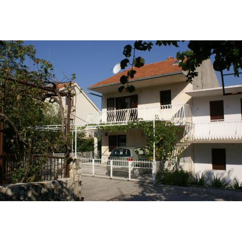 Apartments by the sea Seget Vranjica, Trogir - 1050