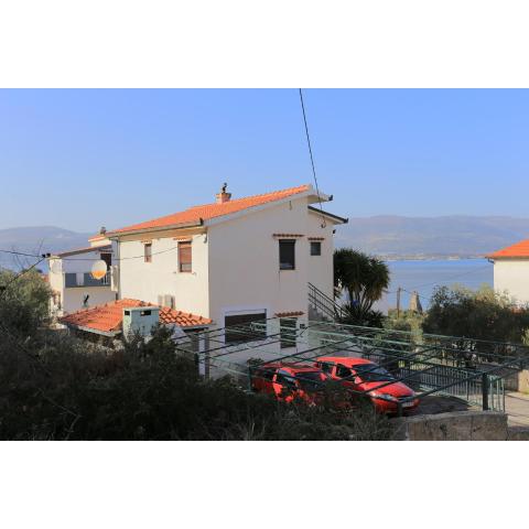 Apartments by the sea Slatine, Ciovo - 9453