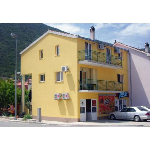 Apartments by the sea Trpanj, Peljesac - 4510