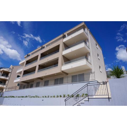 Apartments by the sea Tucepi, Makarska - 19548