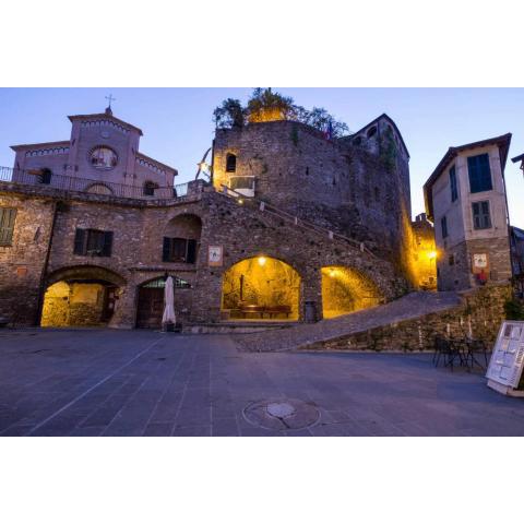 Apartments in the heart of the medieval village