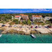 Apartments Ivan - 15 m from beach