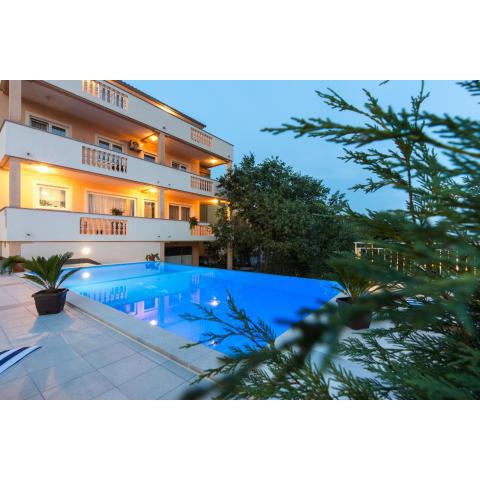 Apartments with pool Ivana Krk