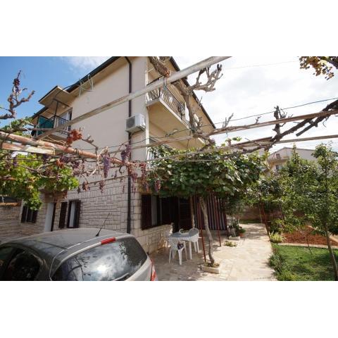 Apartments with WiFi Pula - 13830