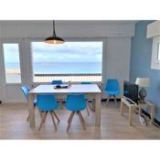 Appartement 2 chambres avec superbe vue mer sur la plage de Trestrignel à PERROS-GUIREC - Réf 834