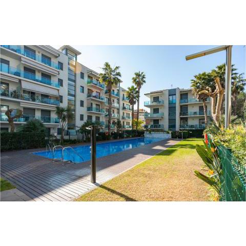 Awesome Apartment In Lloret De Mar With Outdoor Swimming Pool, Wifi And Swimming Pool