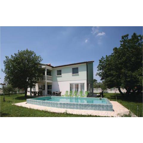 Awesome home in Buje with 7 Bedrooms, WiFi and Outdoor swimming pool