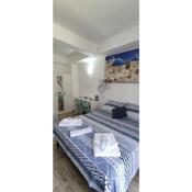 B&B AKROPOLIS