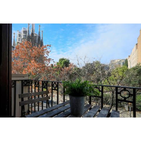 Bbarcelona Sagrada Familia Garden Apartment