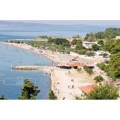 Beachfront Apartment Pisak (196-2)