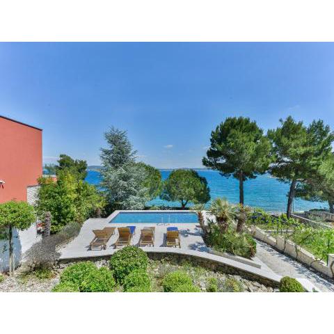 Beachfront Villa Mediterranea