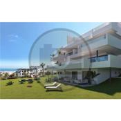 Beautiful Apartment In Estepona With 3 Bedrooms, Wifi And Swimming Pool