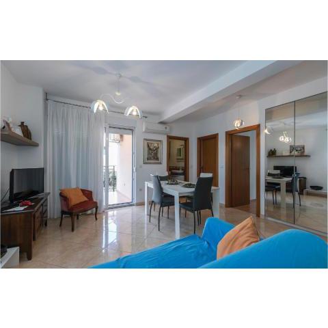 Beautiful apartment in Porec w/ WiFi and 2 Bedrooms