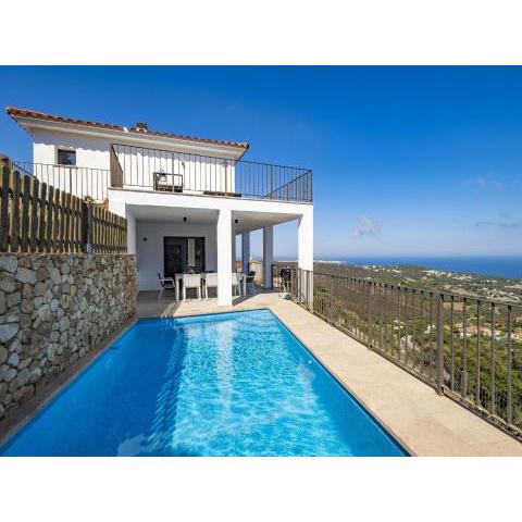 Beautiful Villa in Castell-Platja d'Aro with Pool, Sea Views