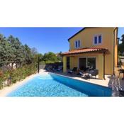 Beautiful villa Mugeba I with pool in Porec near the aquapark