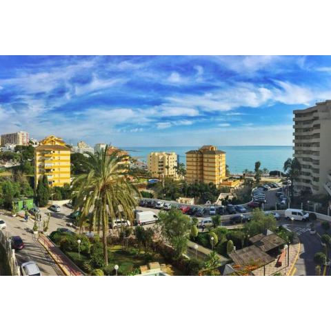 Benal Beach – Beachfront studio with sea vew in Benalmádena