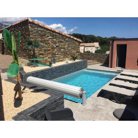 Bergerie avec piscine privée