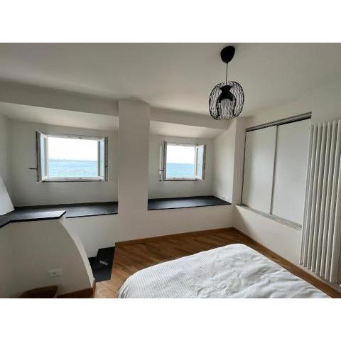 Brand new apartment with seaview & private parking