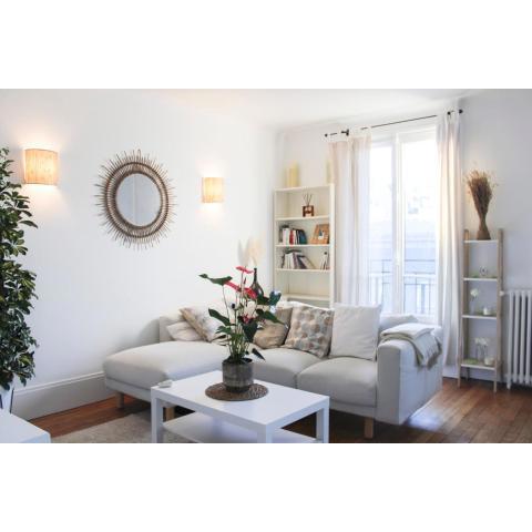 Bright apartment near Place du Trocadero