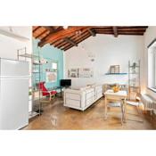 Bright House with terrace in Santa Croce