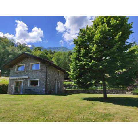 Casa il Tiglio affacciata sul lago di Como