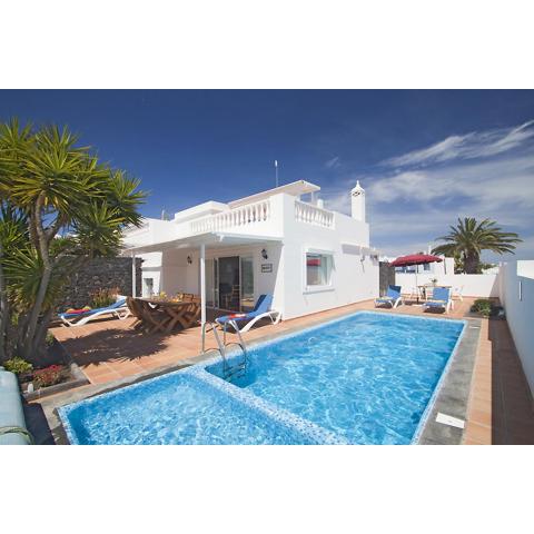 Casa Jasmine - lovely Los Mojones villa WiFi heated pool short walk to beach