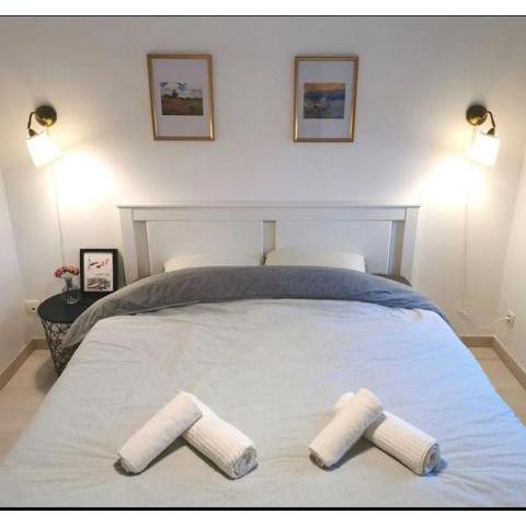 CHIC 2CHAMBRES,70m²+balcon+parking+WIFI