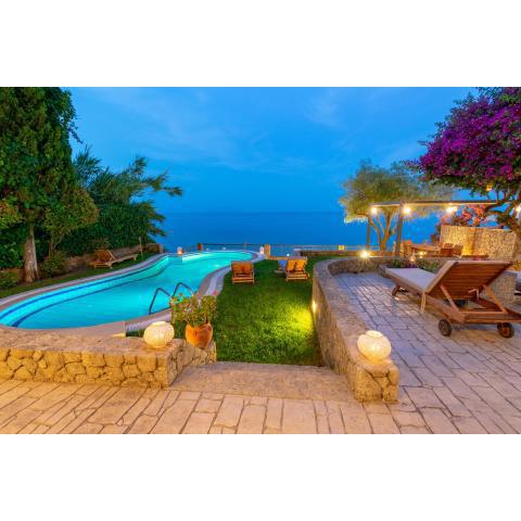 Corfu Beachfront Villa Elektra