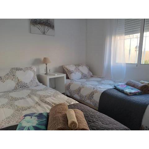 Cozy & Bright Apartment, villamartin, Orihuela Costa