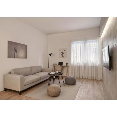 Cute n Comfort Luxury Condo in Kolonaki