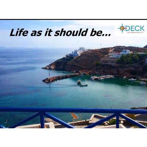 Deck2 Syros Premium Apartments