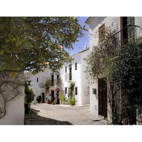 EN- Cozy Andalusian style townhouse in Marbella