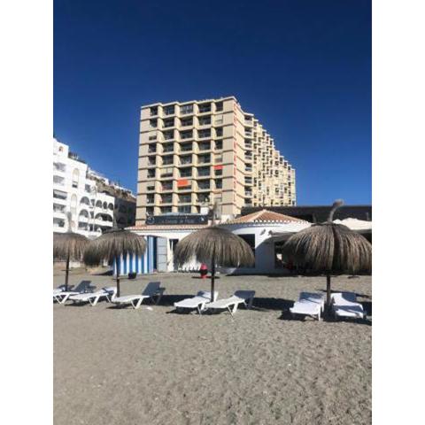 Estudio Luxury Primera Linea de Playa Almuñecar Parking Gratuito