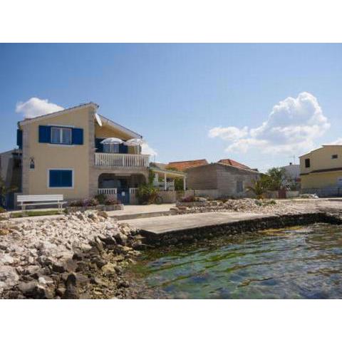 Family friendly seaside apartments Krapanj, Sibenik - 18004