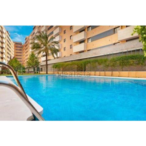 FAMILY Luxury apartment in City center y Station central and near the beach Free Parking